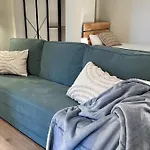 Mabu Homes - Mitten In