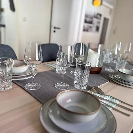 Mabu Homes - Mitten In